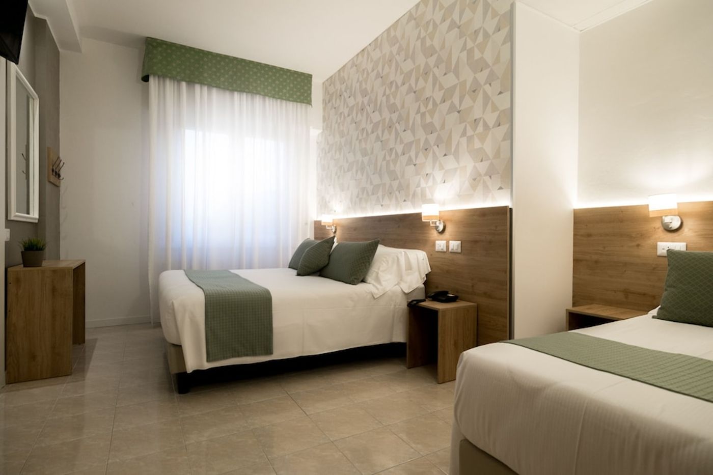 expedia-3163360-26