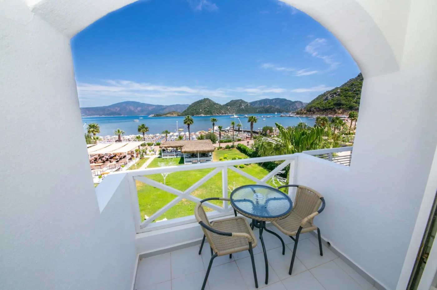 01.04.26 Casa Blanca Hotel 