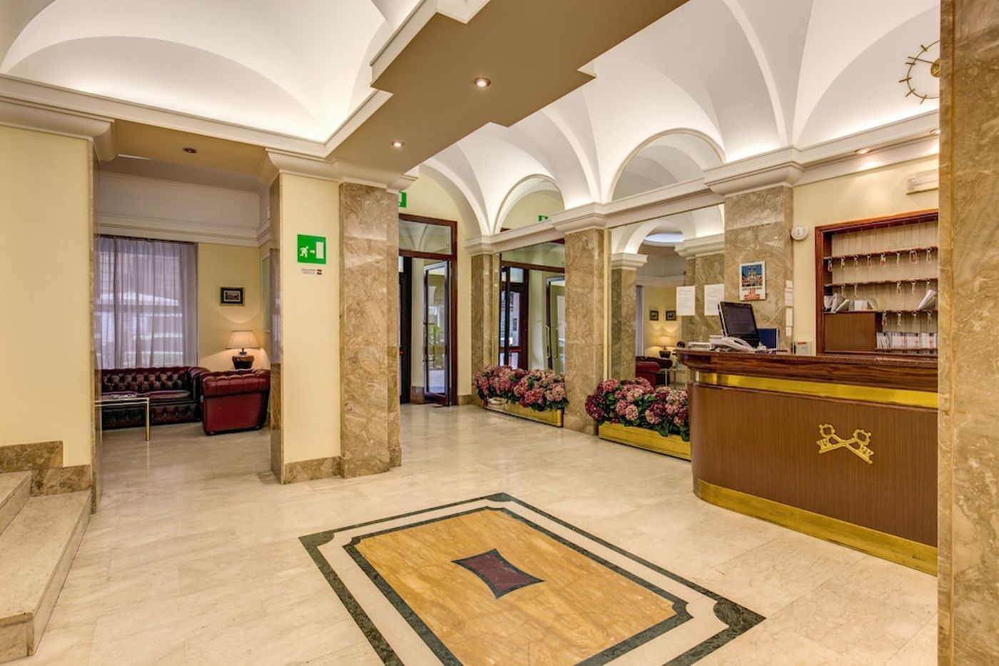 expedia-3163827-4