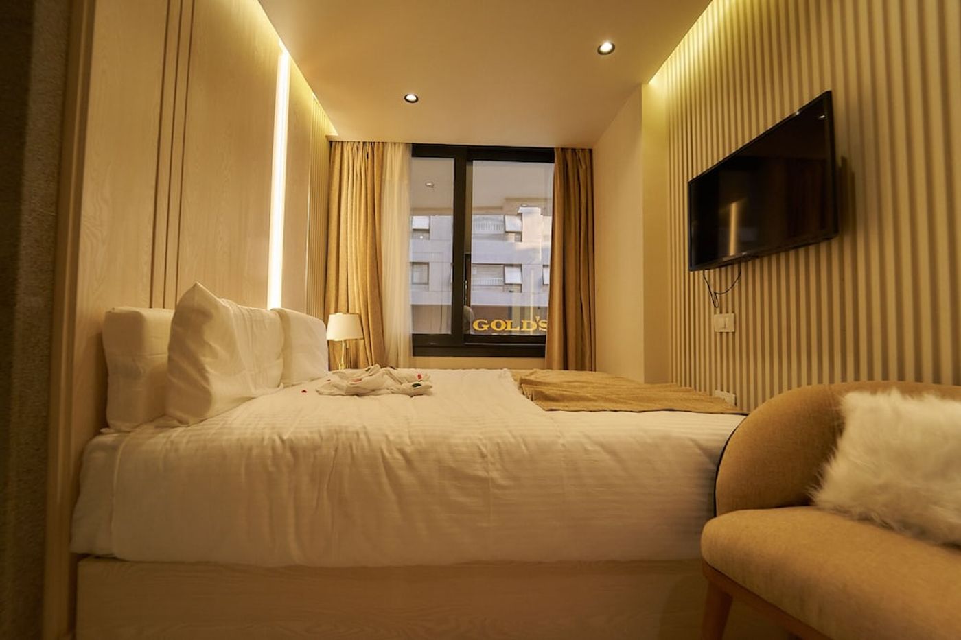 expedia-3165454-8