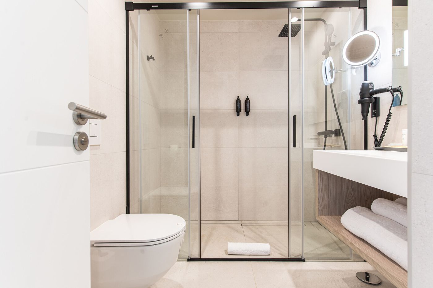 31.03.26 Hotel Amarilla Golf Residences