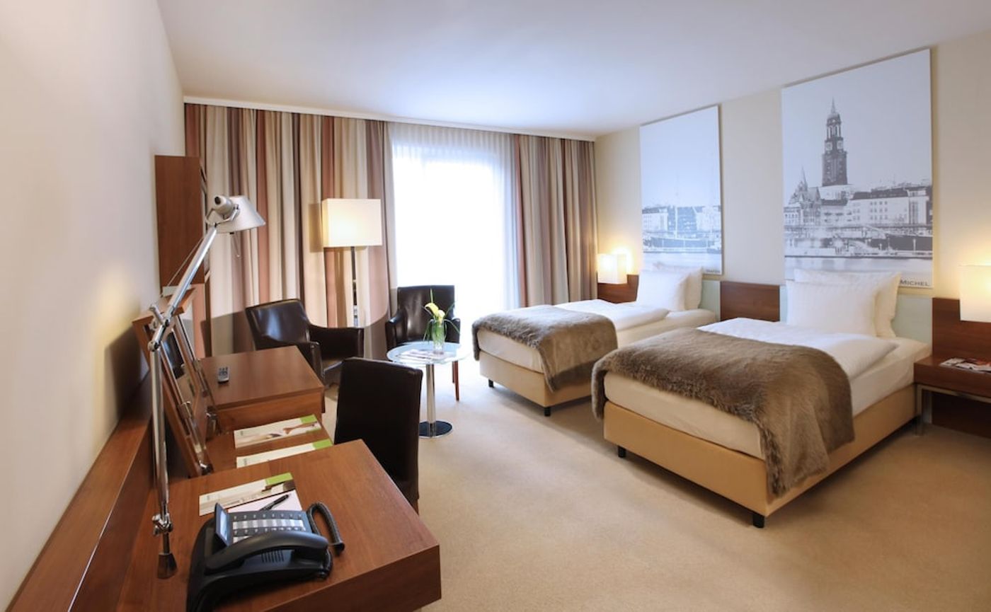 expedia-3163049-25