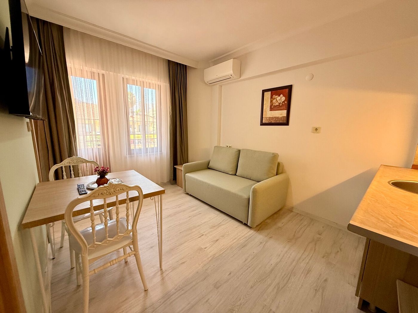  Babadan Rooms & Suites
