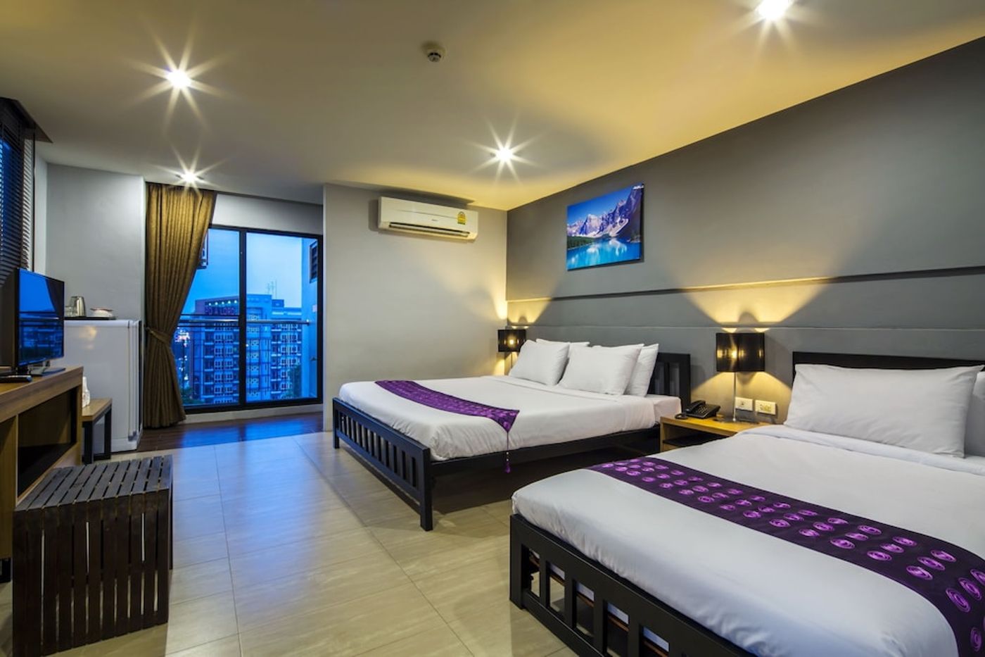 expedia-3162795-12