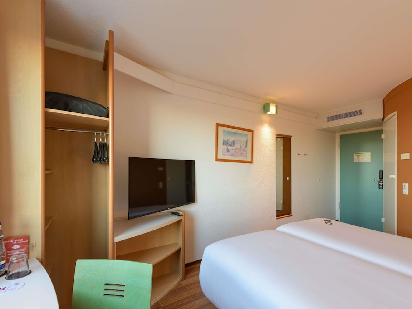expedia-3165062-21