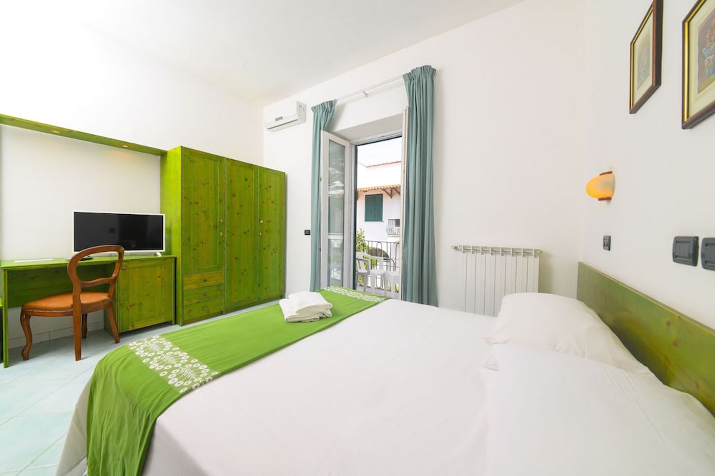 expedia-3166377-10
