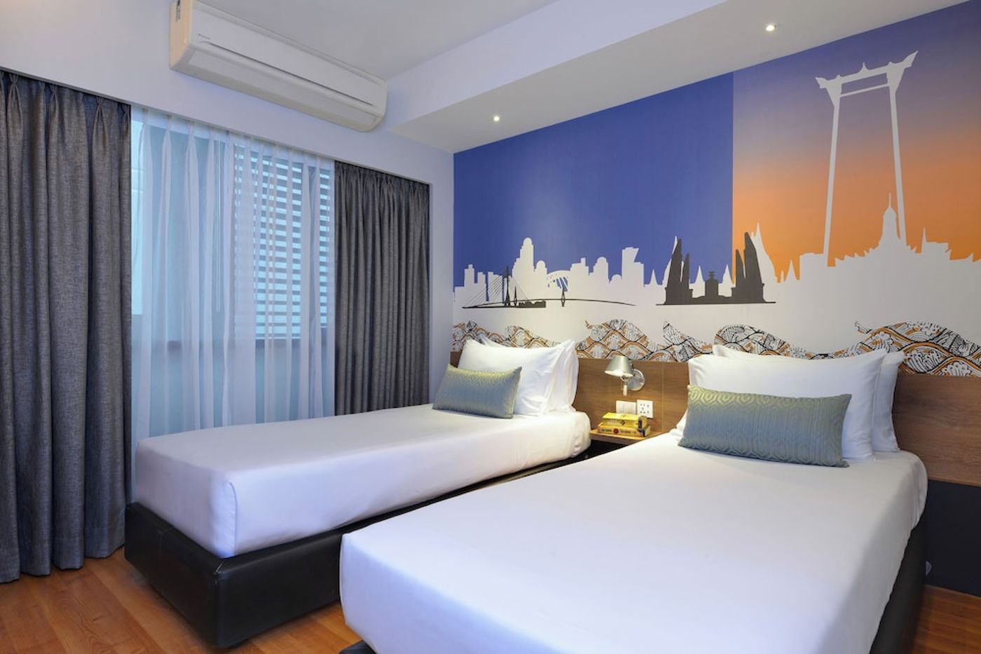 expedia-3165592-8