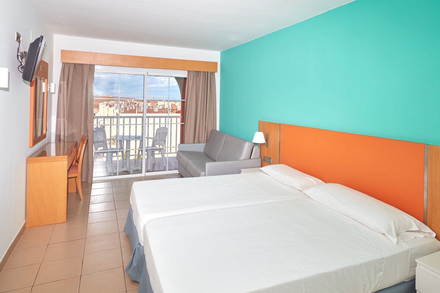 10.03.26 Chatur Costa Caleta