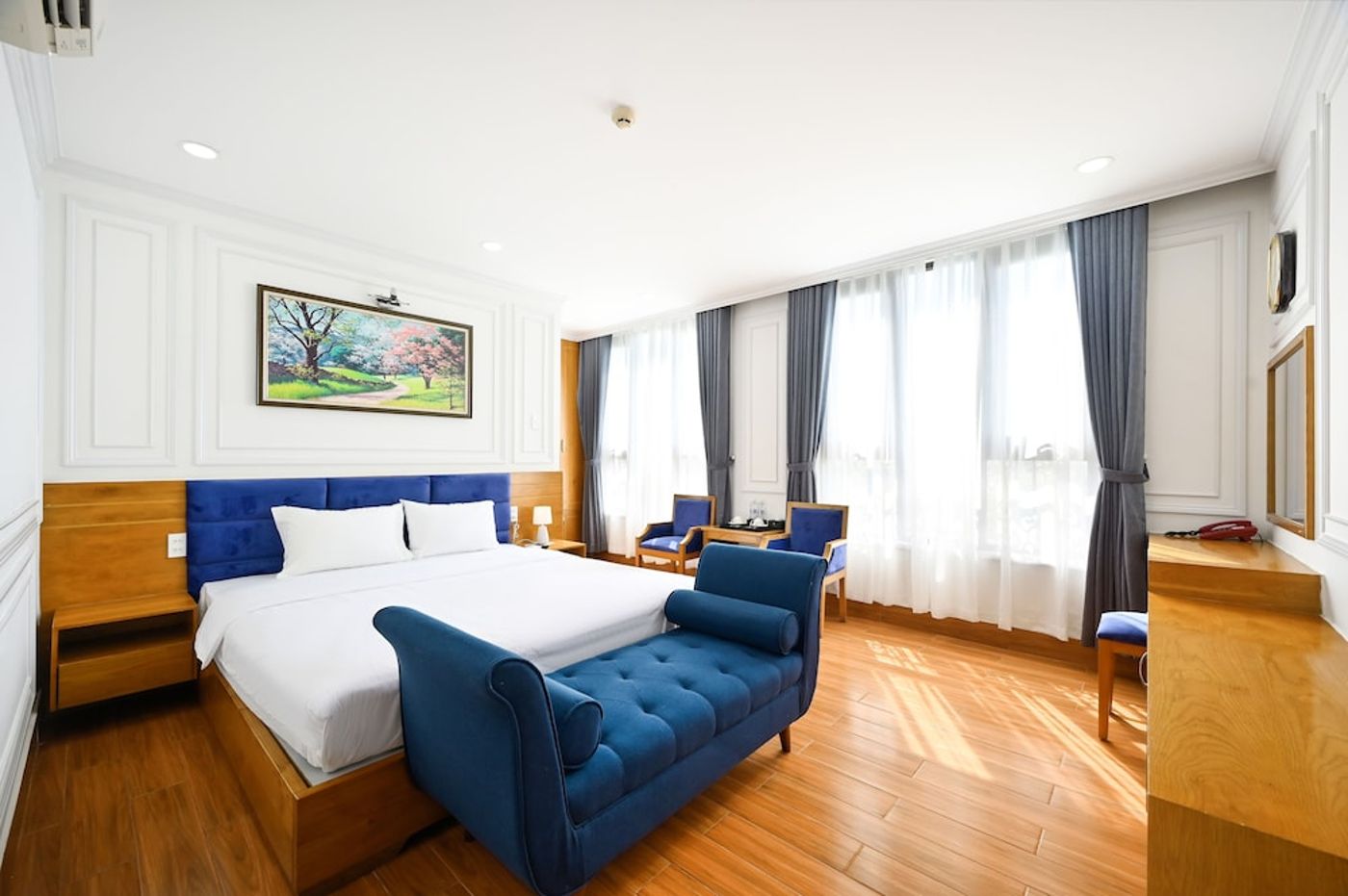 expedia-3163134-25