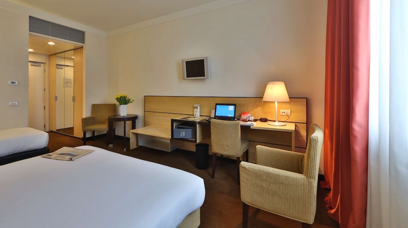 expedia-3045984-29