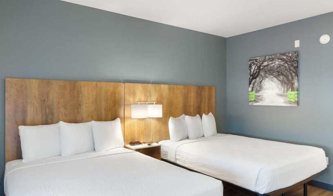 expedia-3159553-25