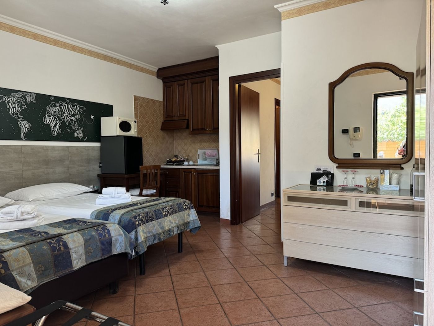 expedia-3161940-25