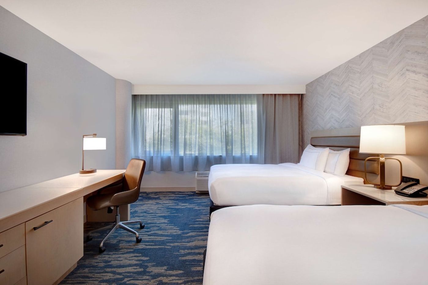 expedia-3158826-18