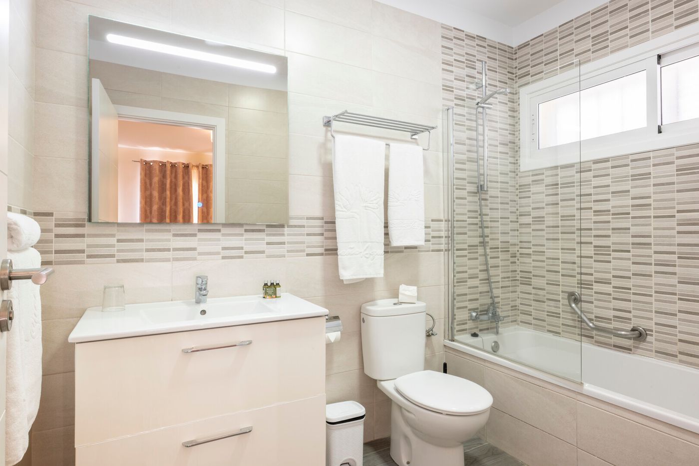 11.02.26 ONA SUENO AZUL