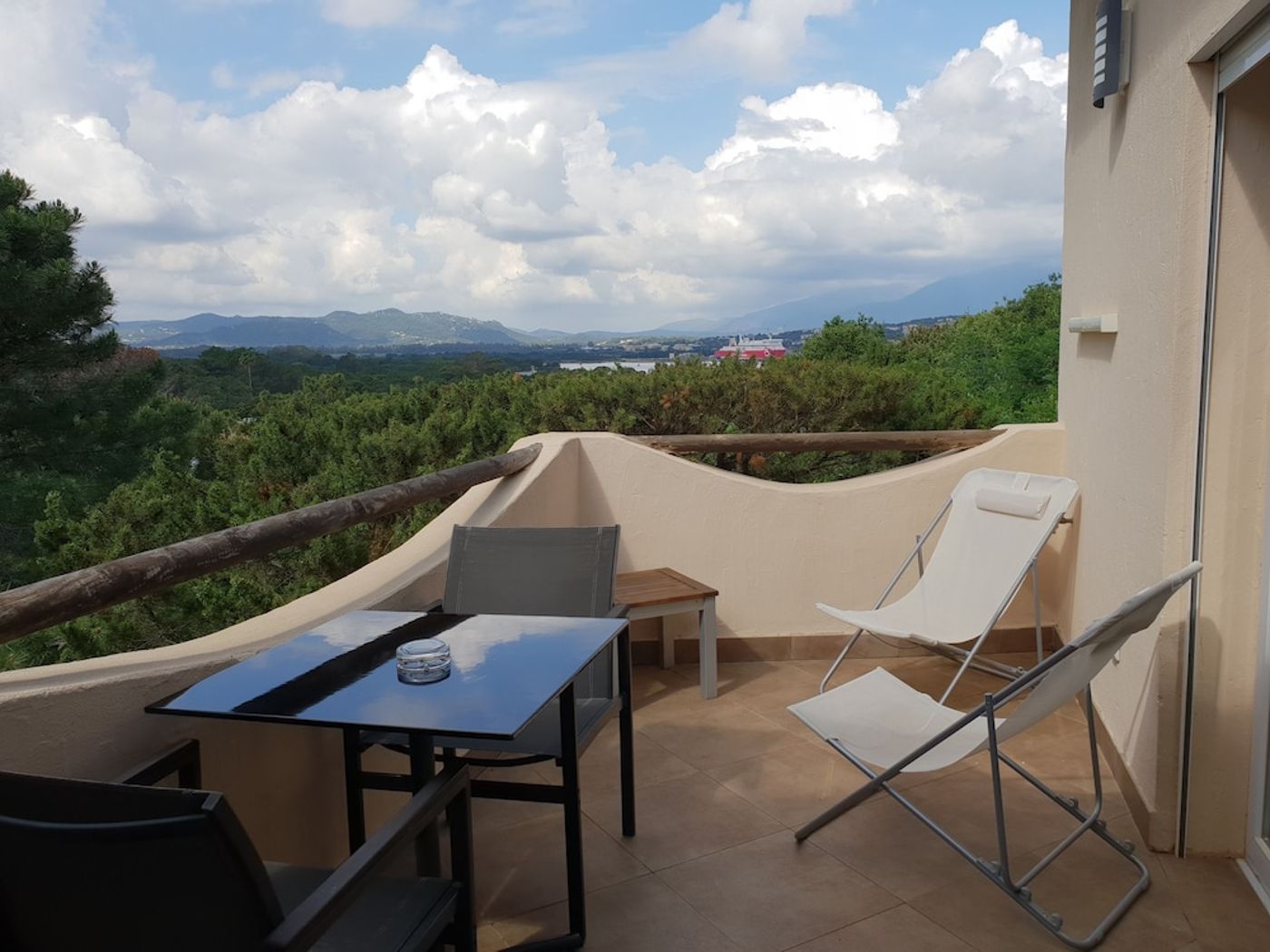 expedia-3157845-8