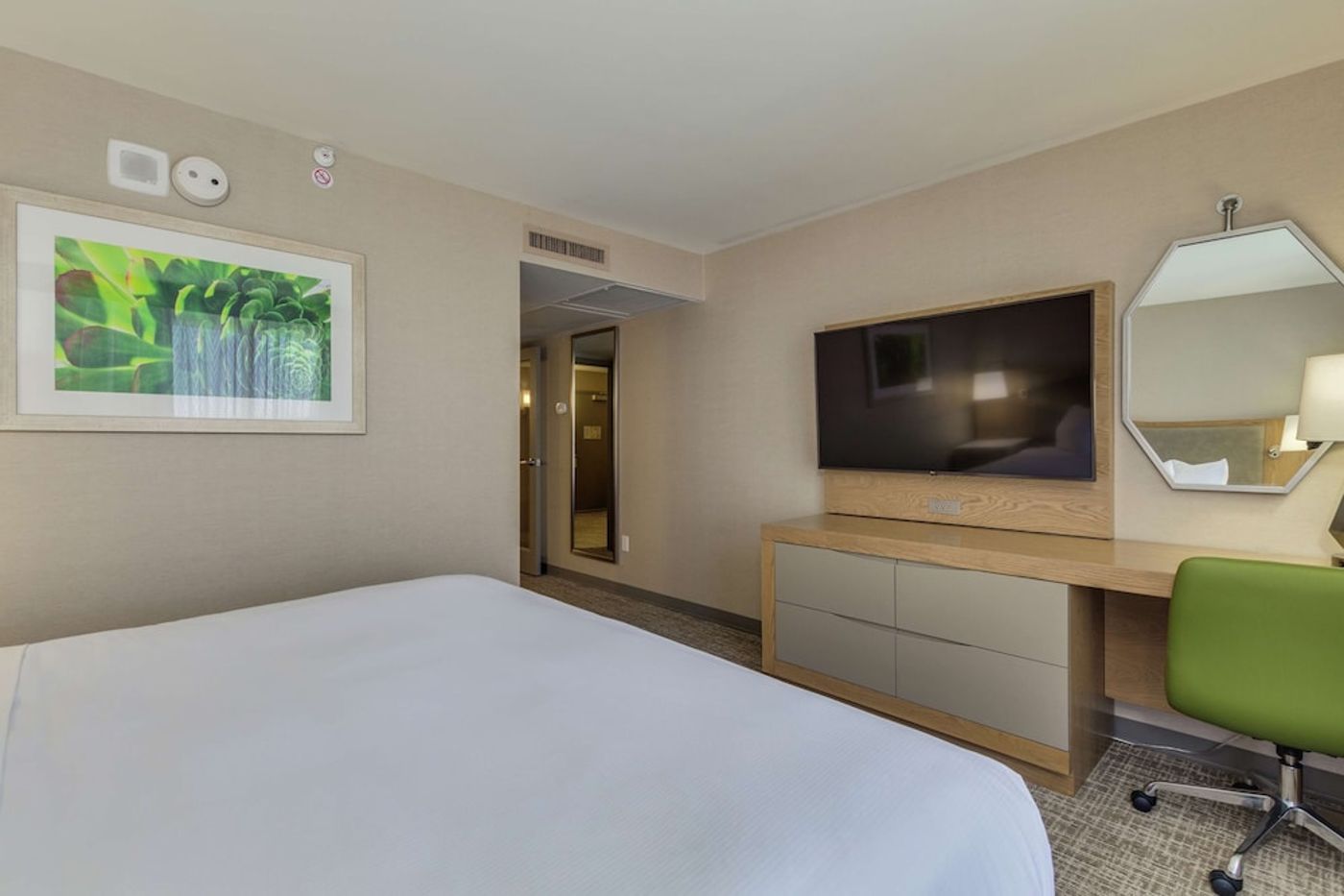 expedia-3159584-20