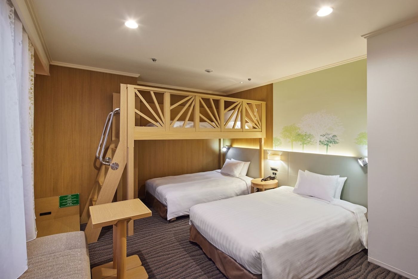 expedia-3165414-18