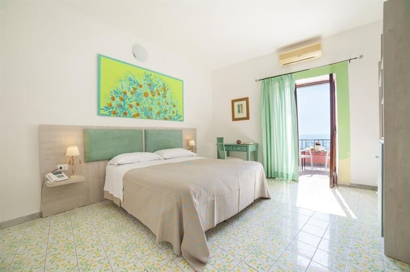 expedia-3166379-9