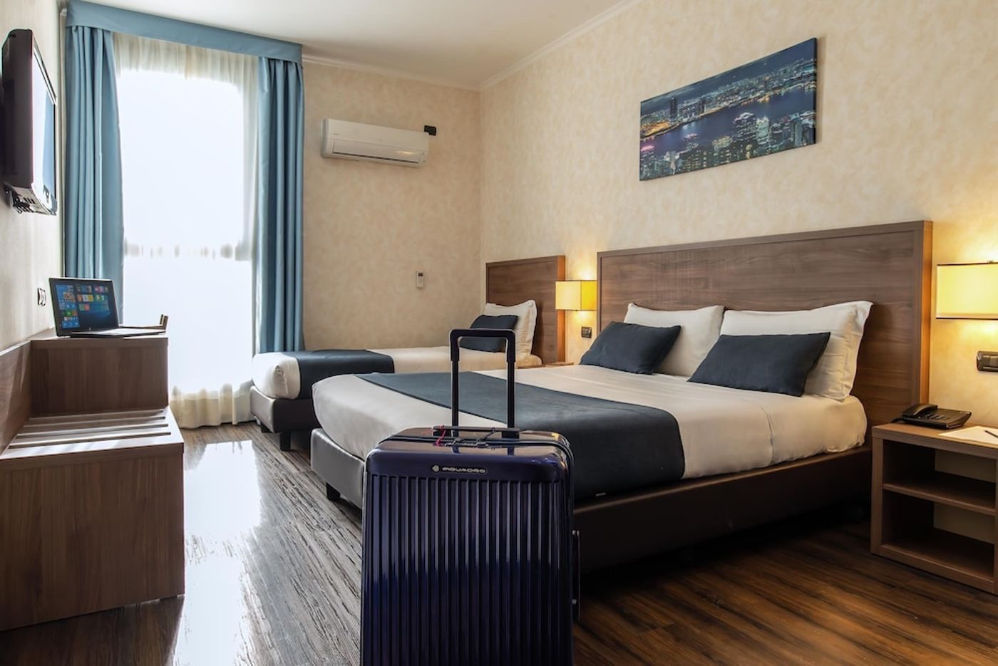 expedia-3163658-25