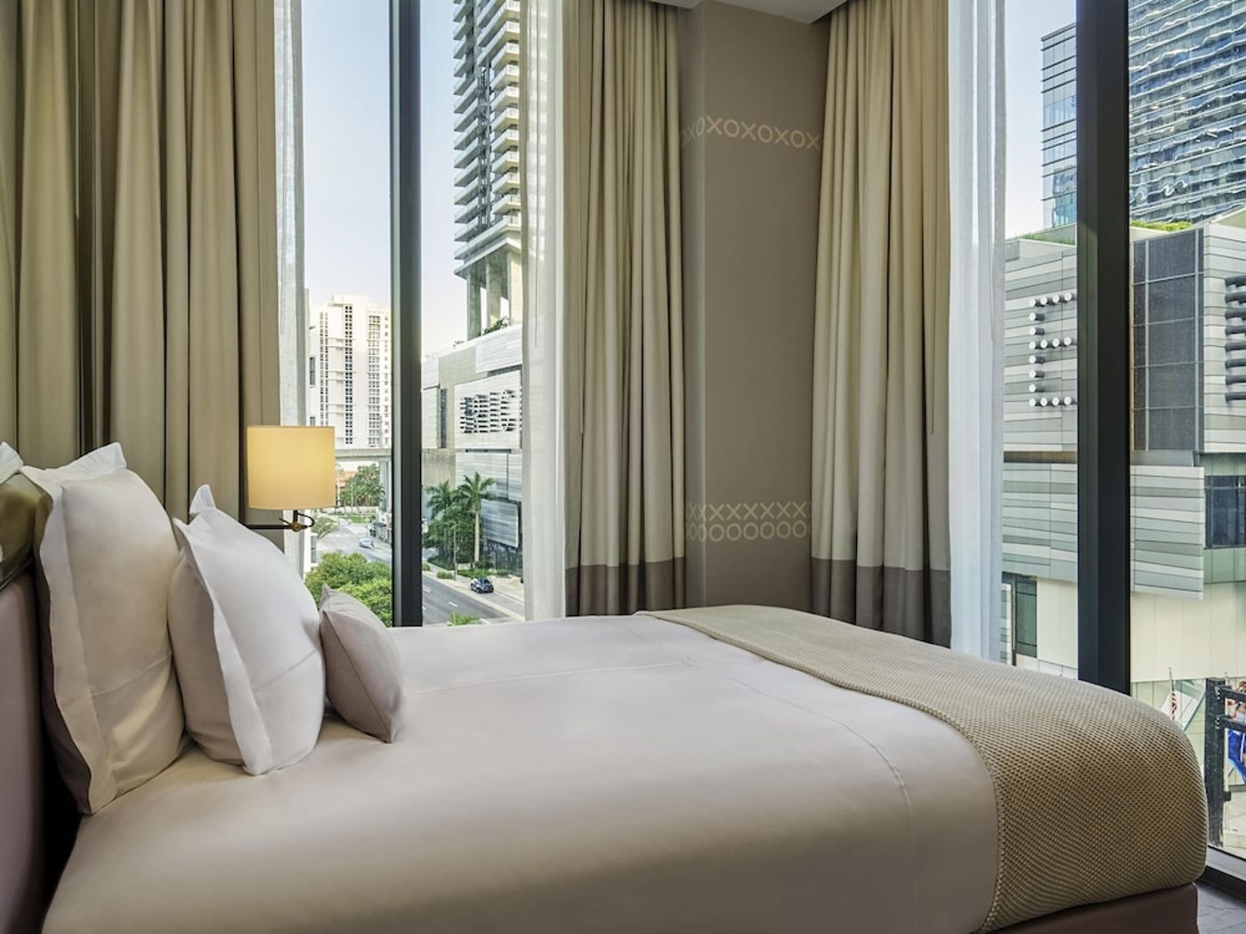 expedia-3159874-25