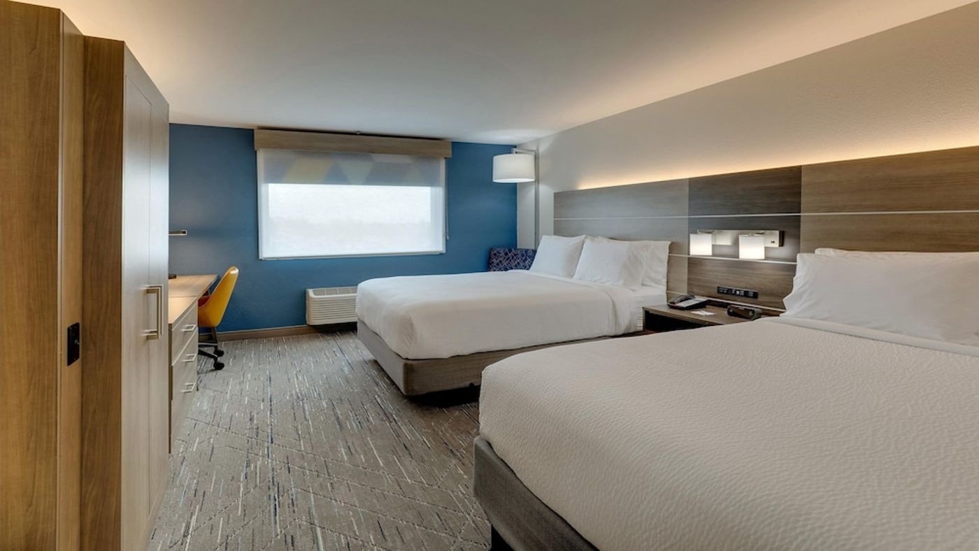 expedia-3165975-14