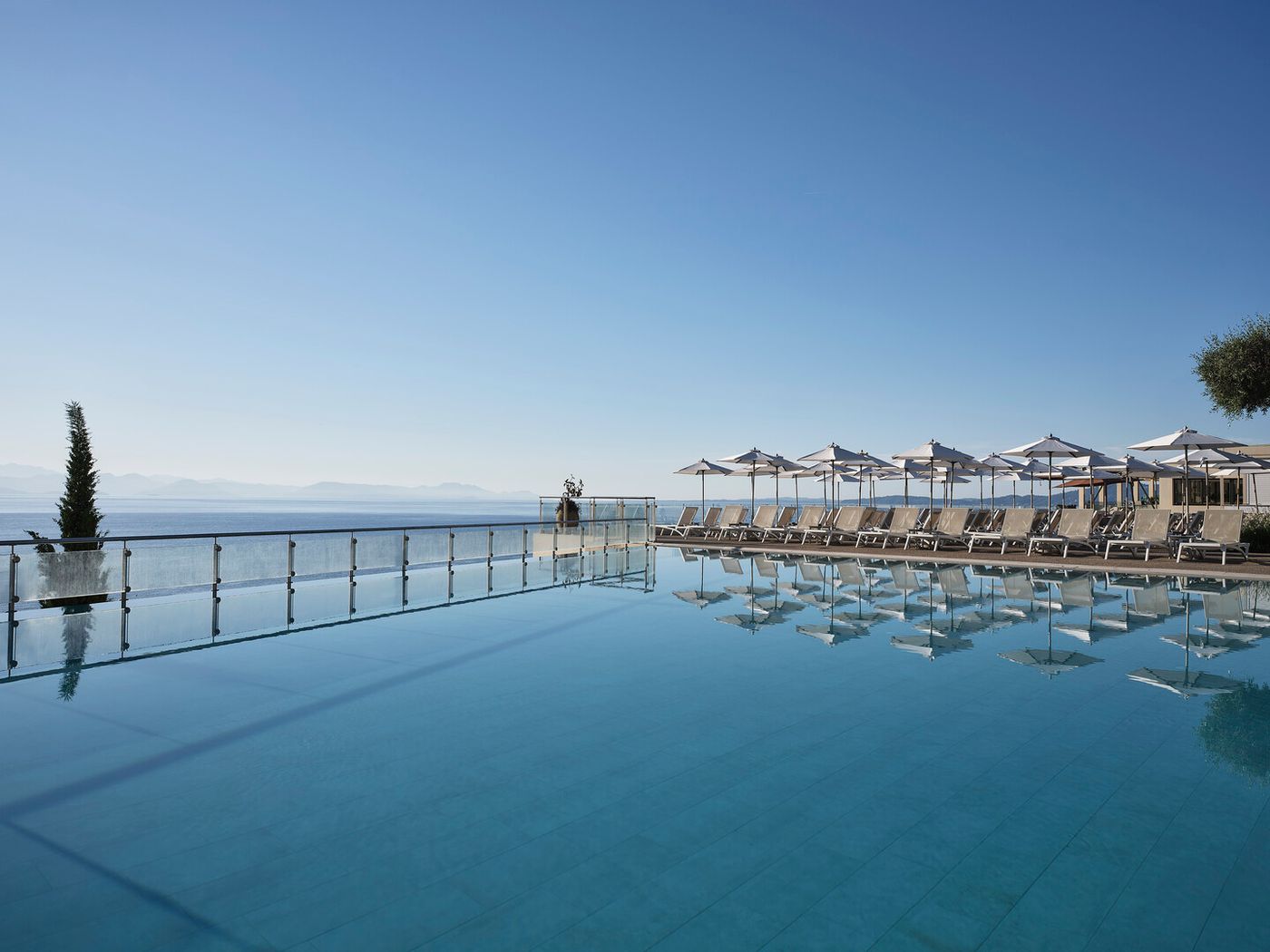 Aeolos Beach Resort 