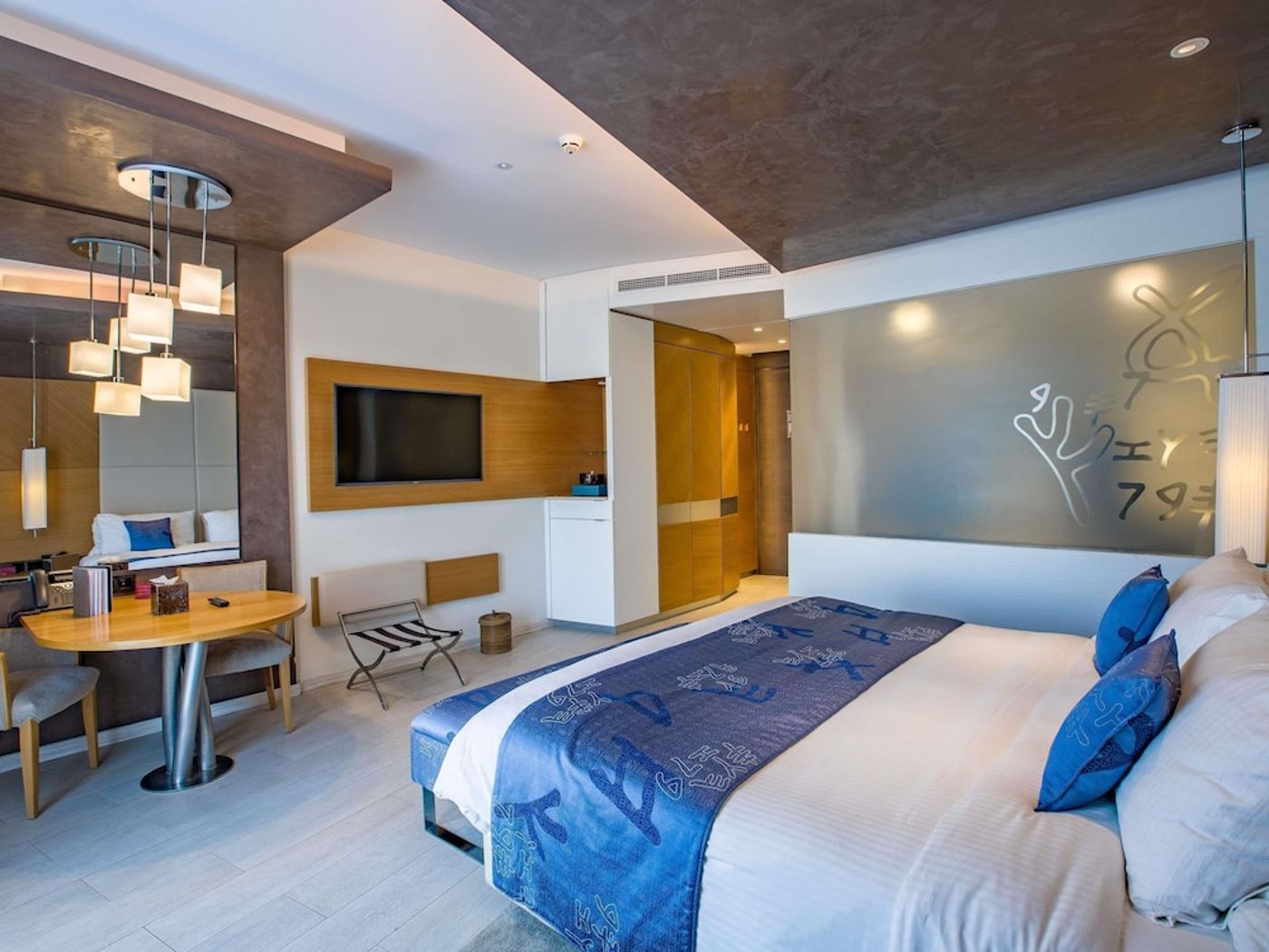 expedia-3159369-30