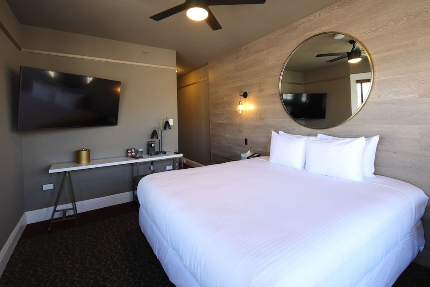 expedia-3159654-12