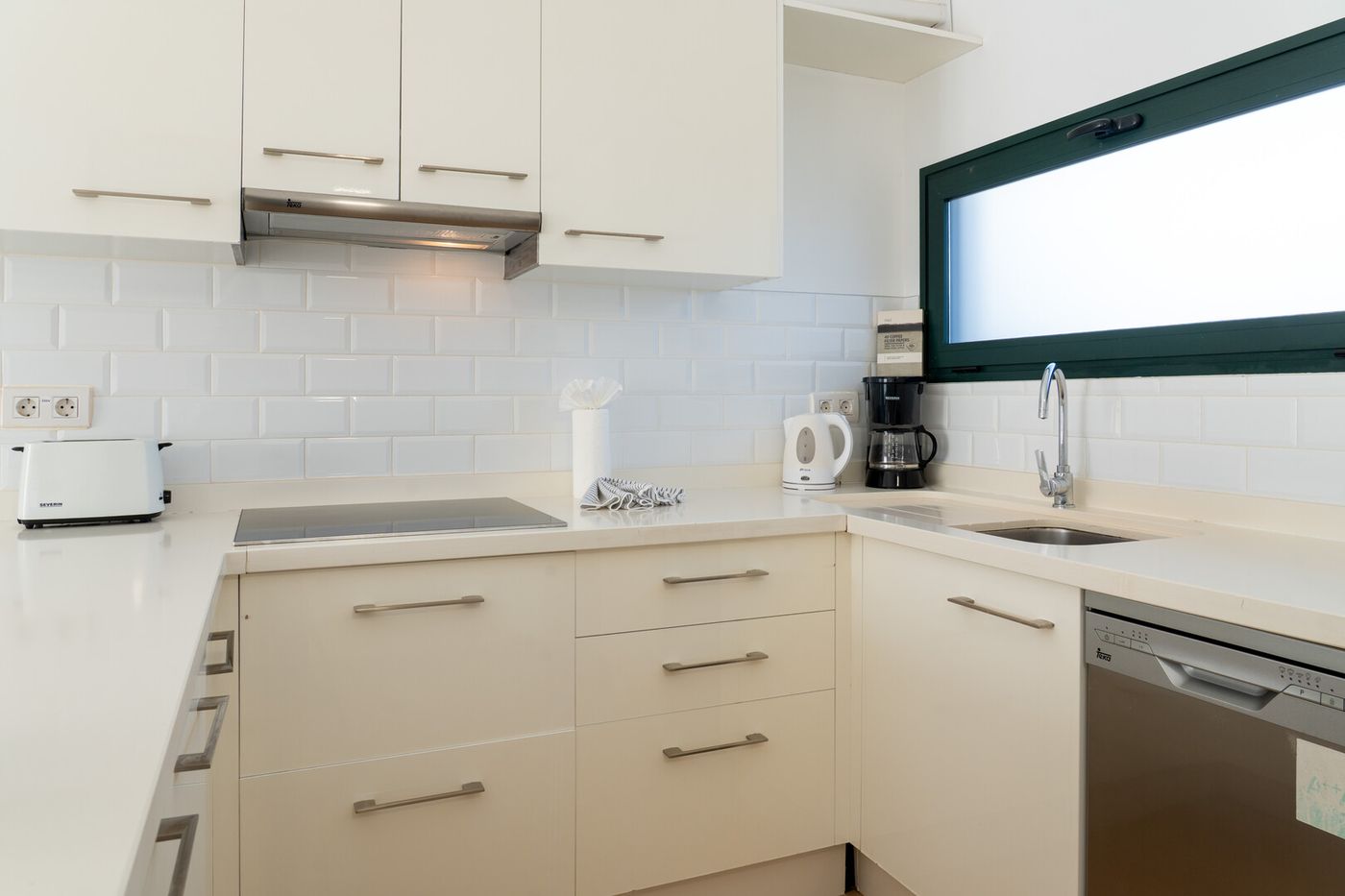 VILLAS PLAYA BLANCA BEACH MATE