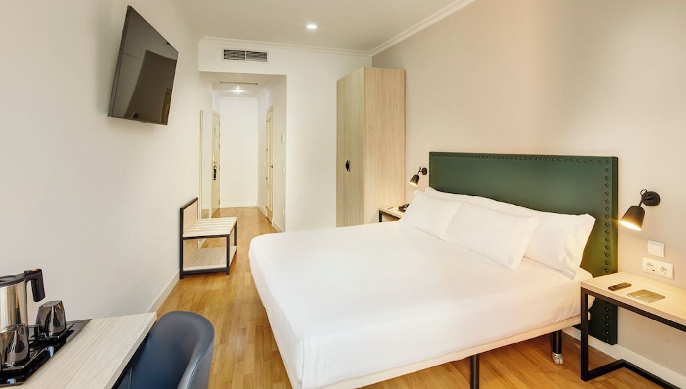 expedia-3166043-8