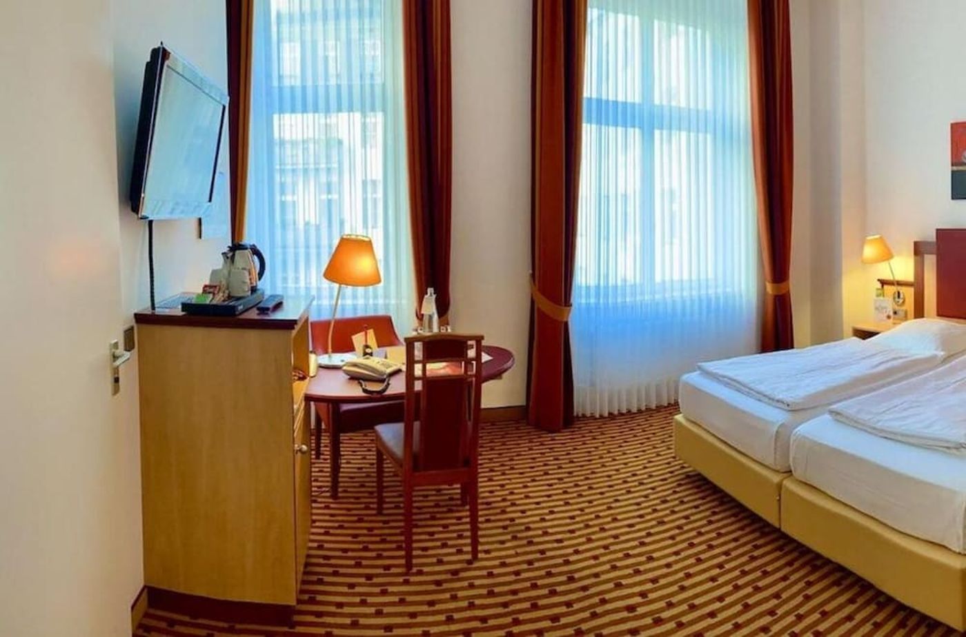 expedia-3165024-21