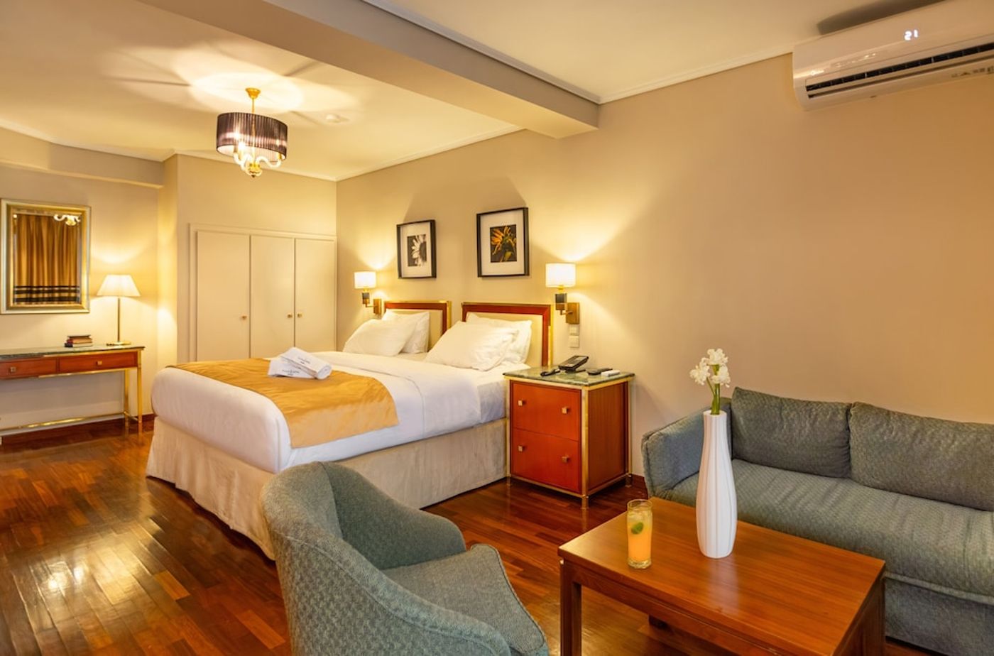 expedia-3163697-16