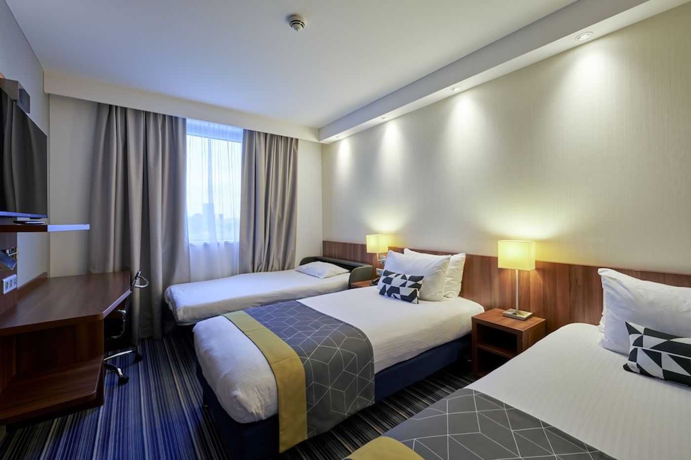 expedia-3034806-30