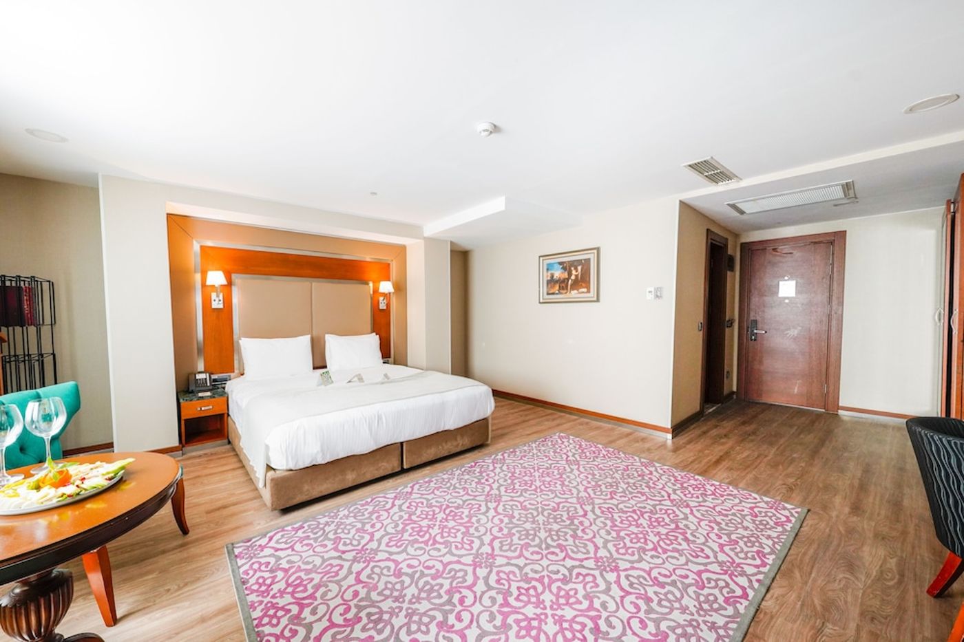 expedia-3161832-18