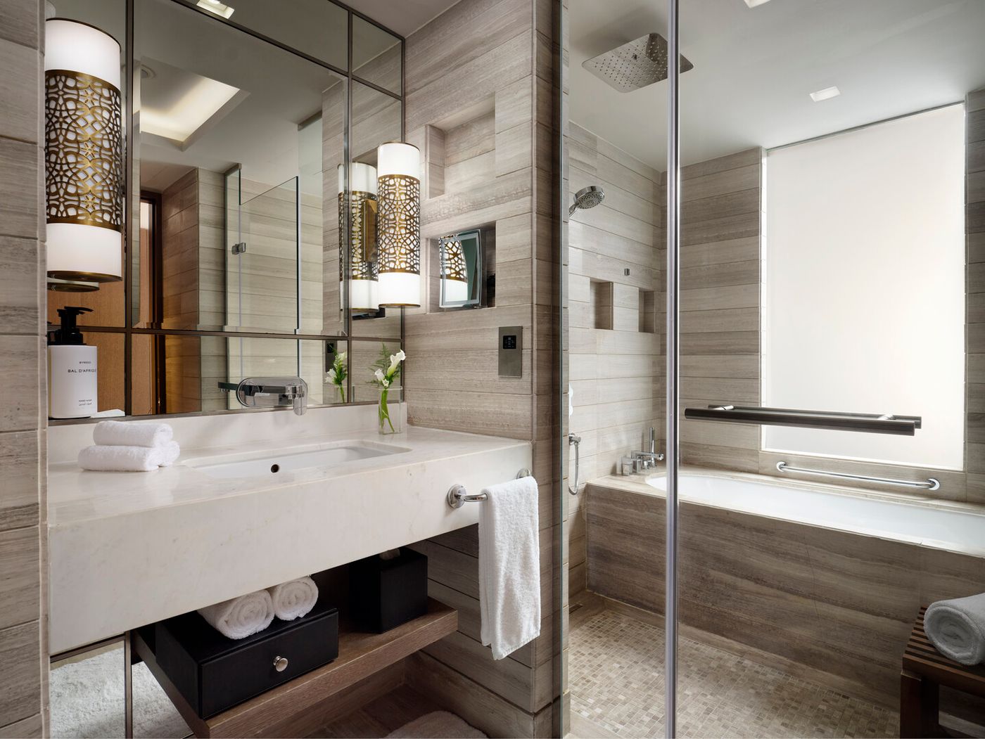 InterContinental Doha Beach 03.02