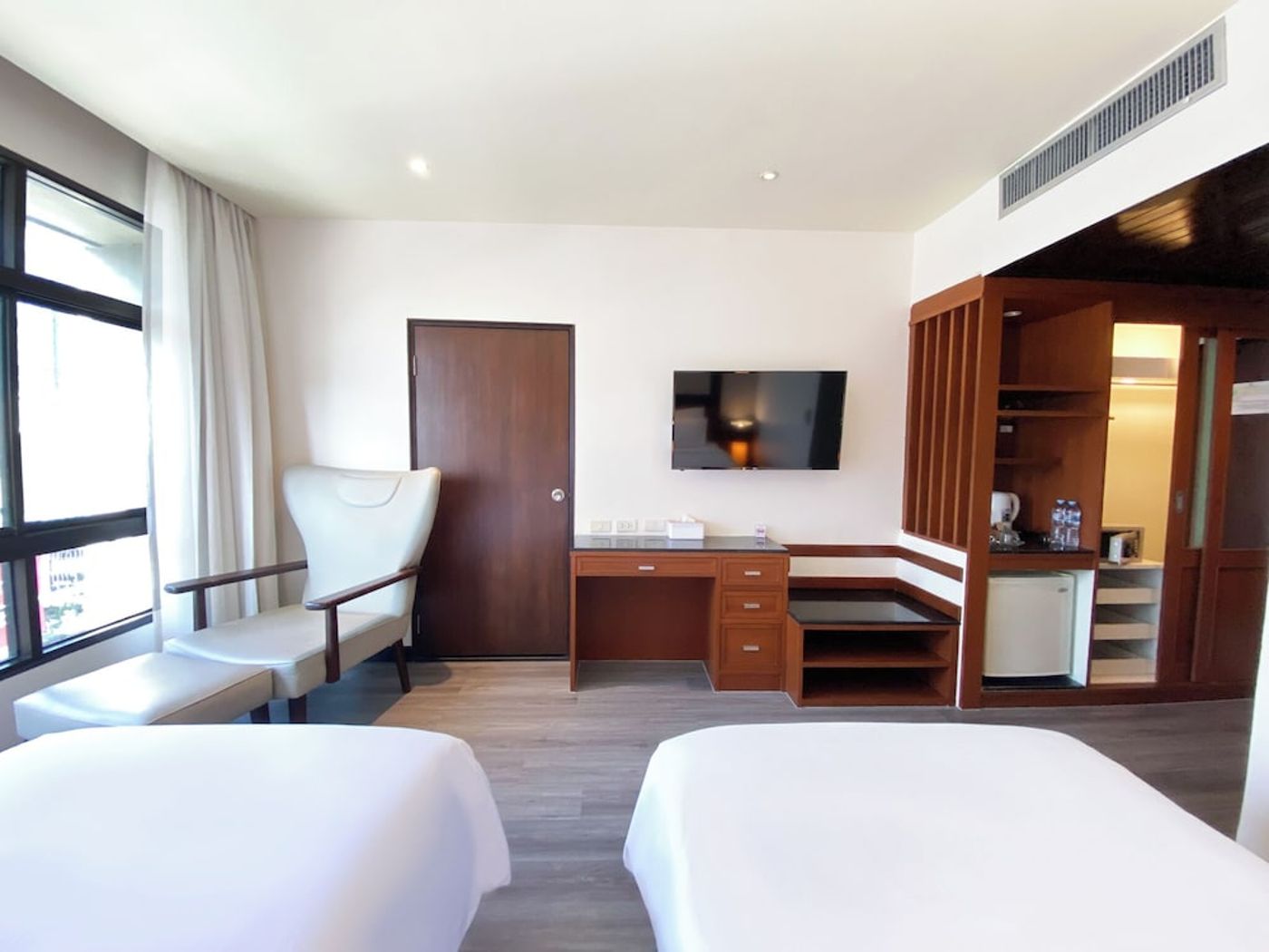 expedia-3162818-8