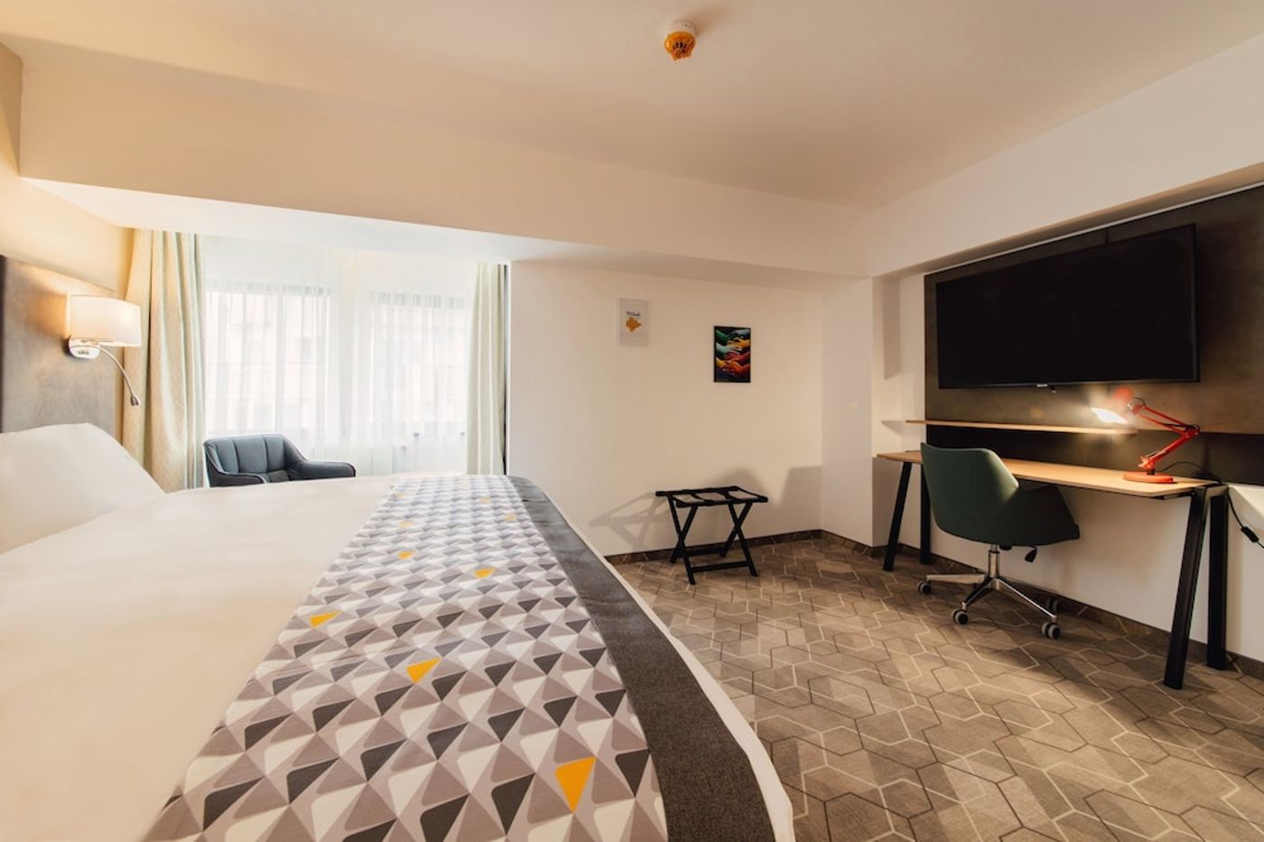expedia-3162984-25