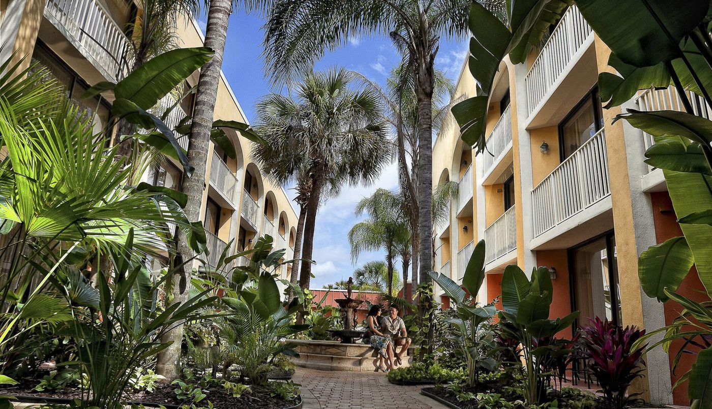 Westgate Towers Resort  20.04