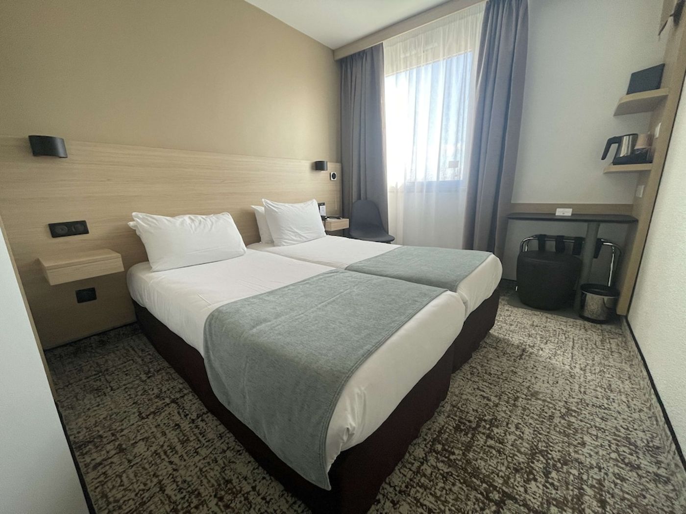 expedia-3165022-25