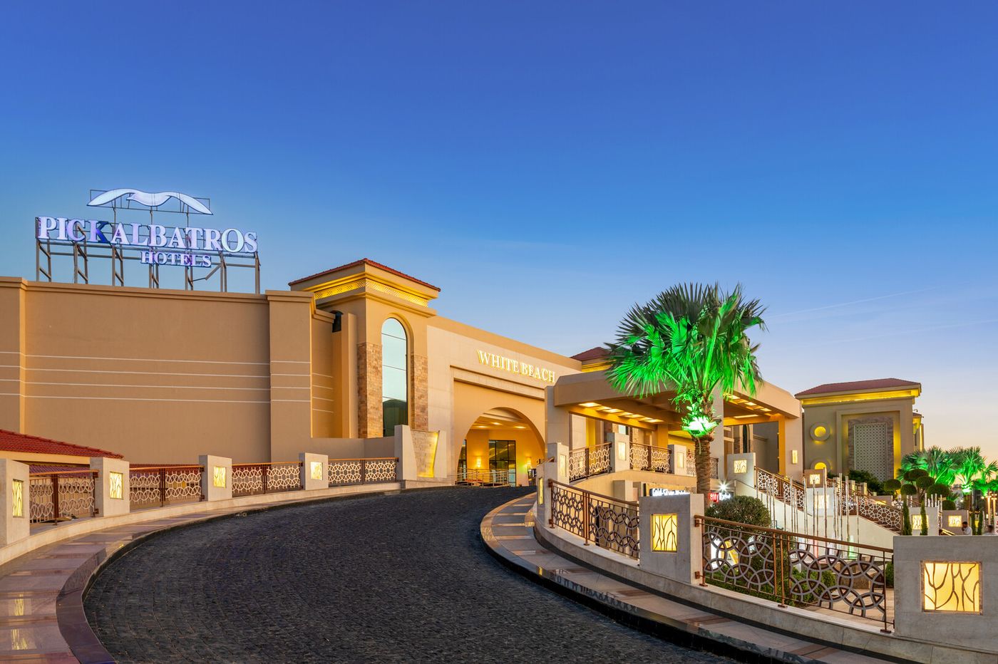 Pickalbatros White Beach 30.01