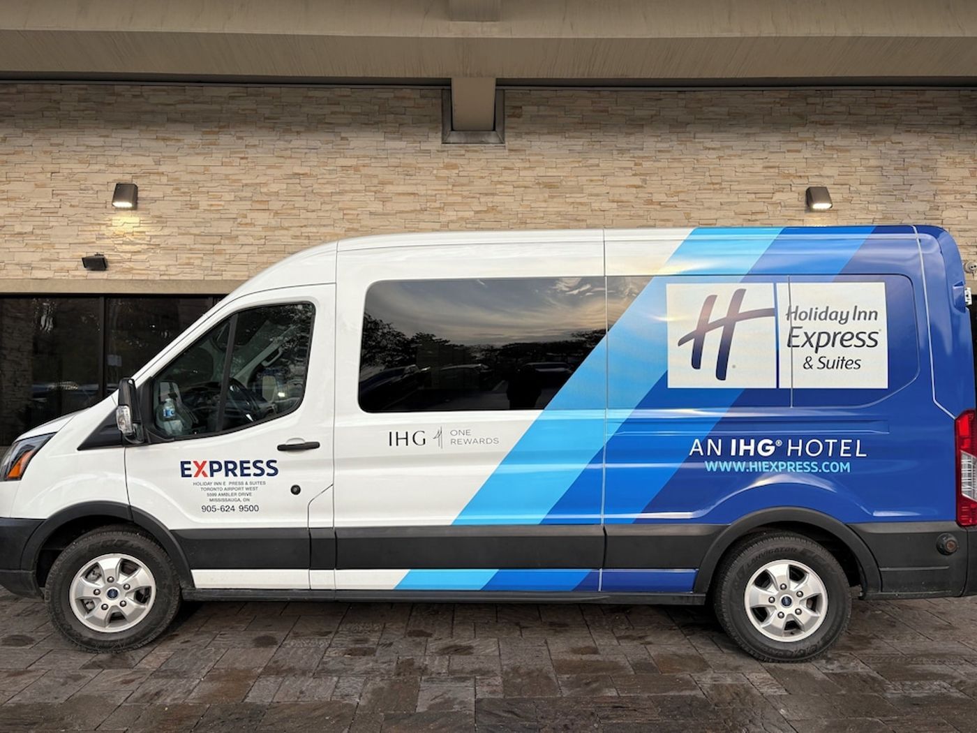 expedia-3165660-8