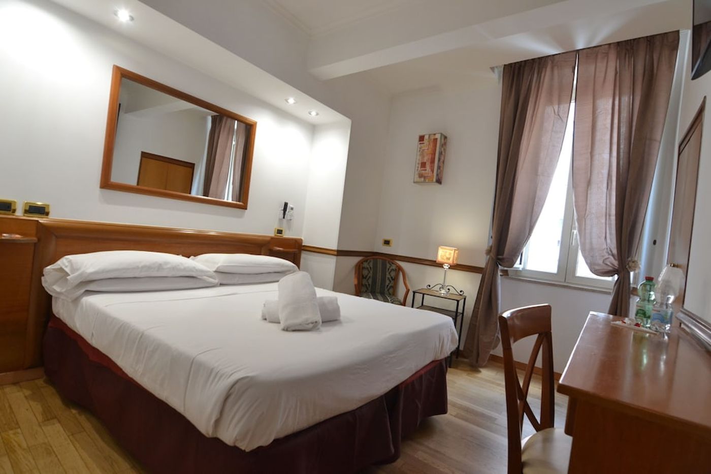 expedia-3163348-25