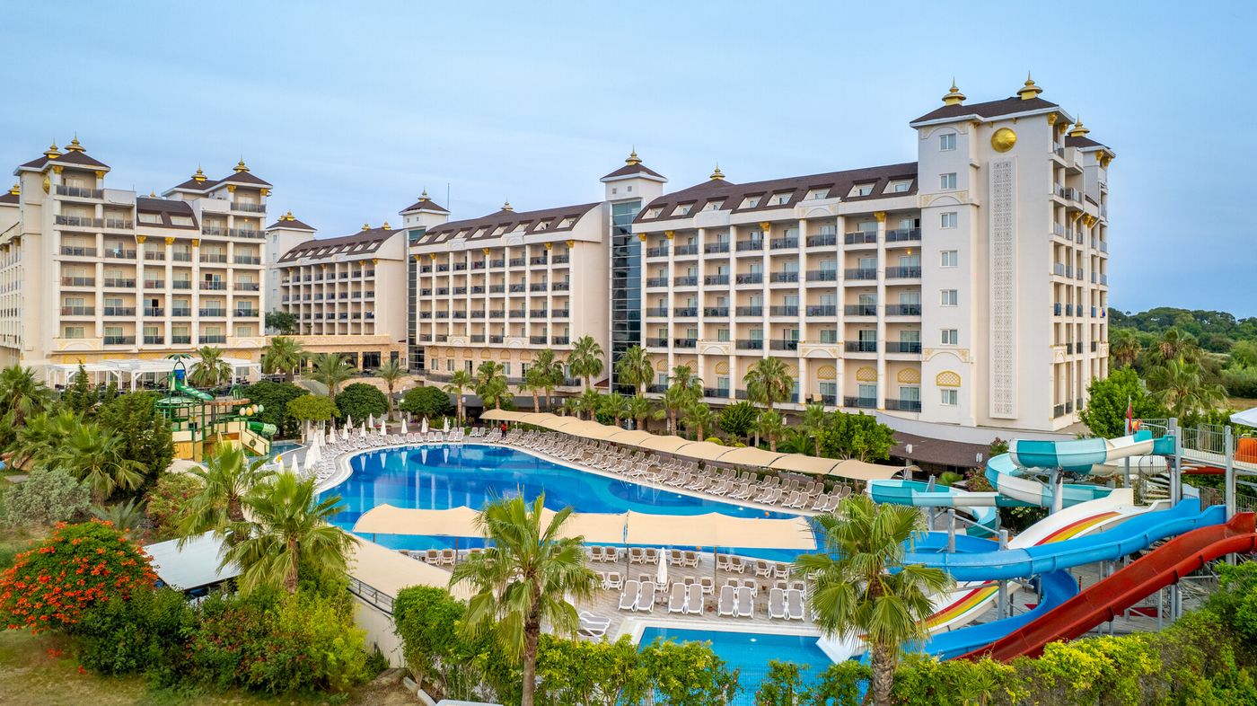 Lake & Riverside Hotel & Spa