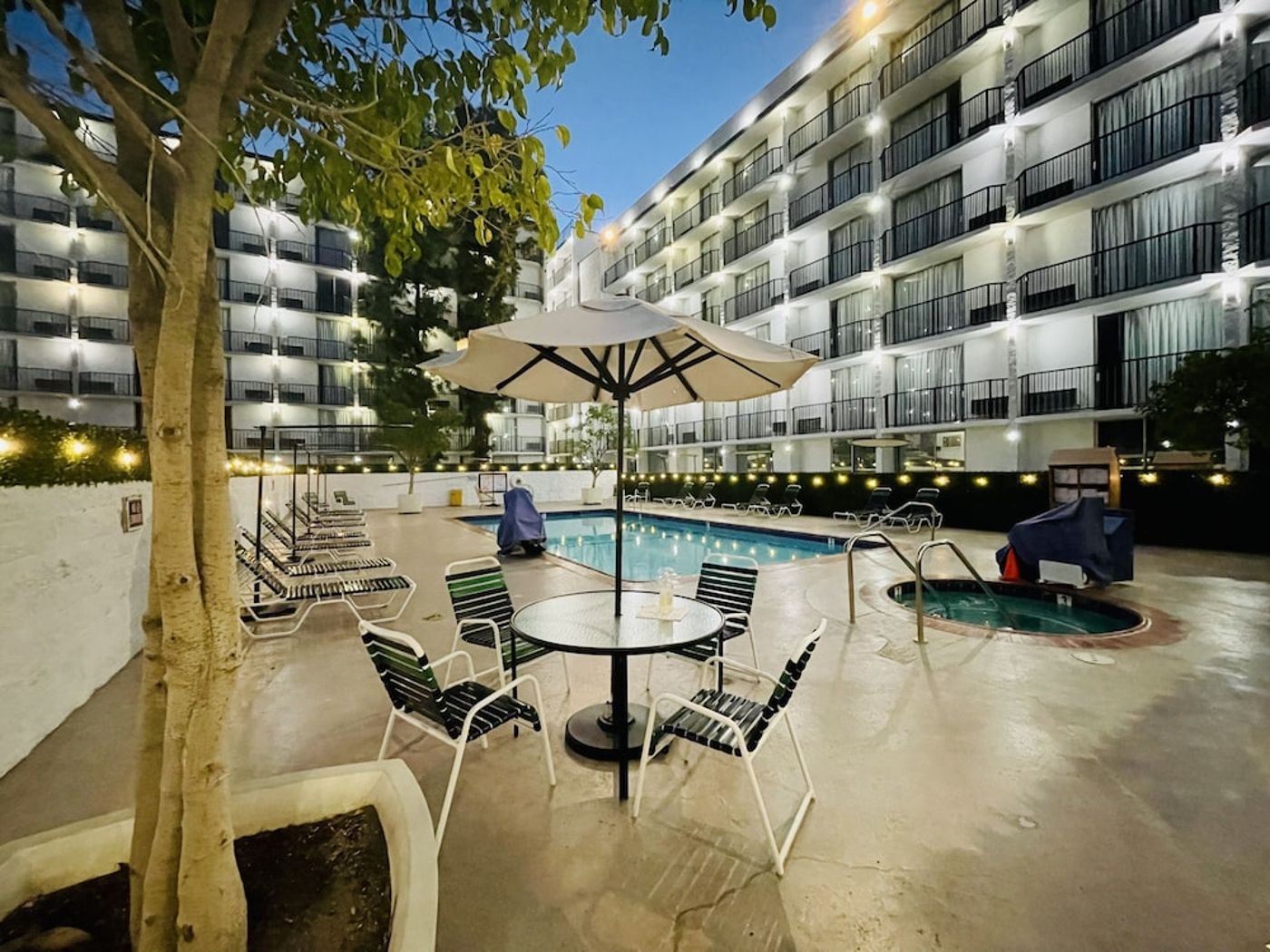 expedia-3158833-26
