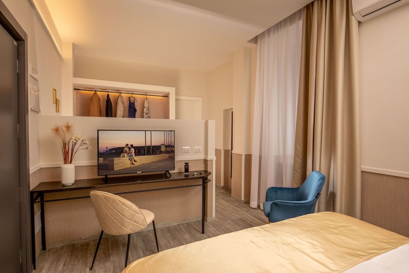 expedia-3163347-26