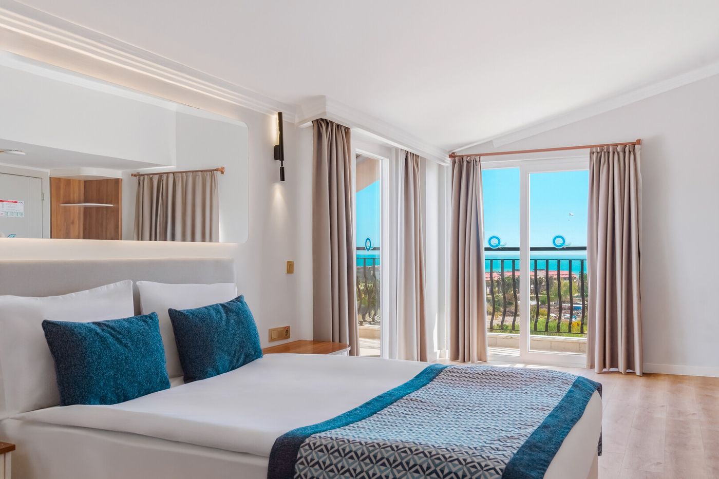 Q Ella Beach Hotel