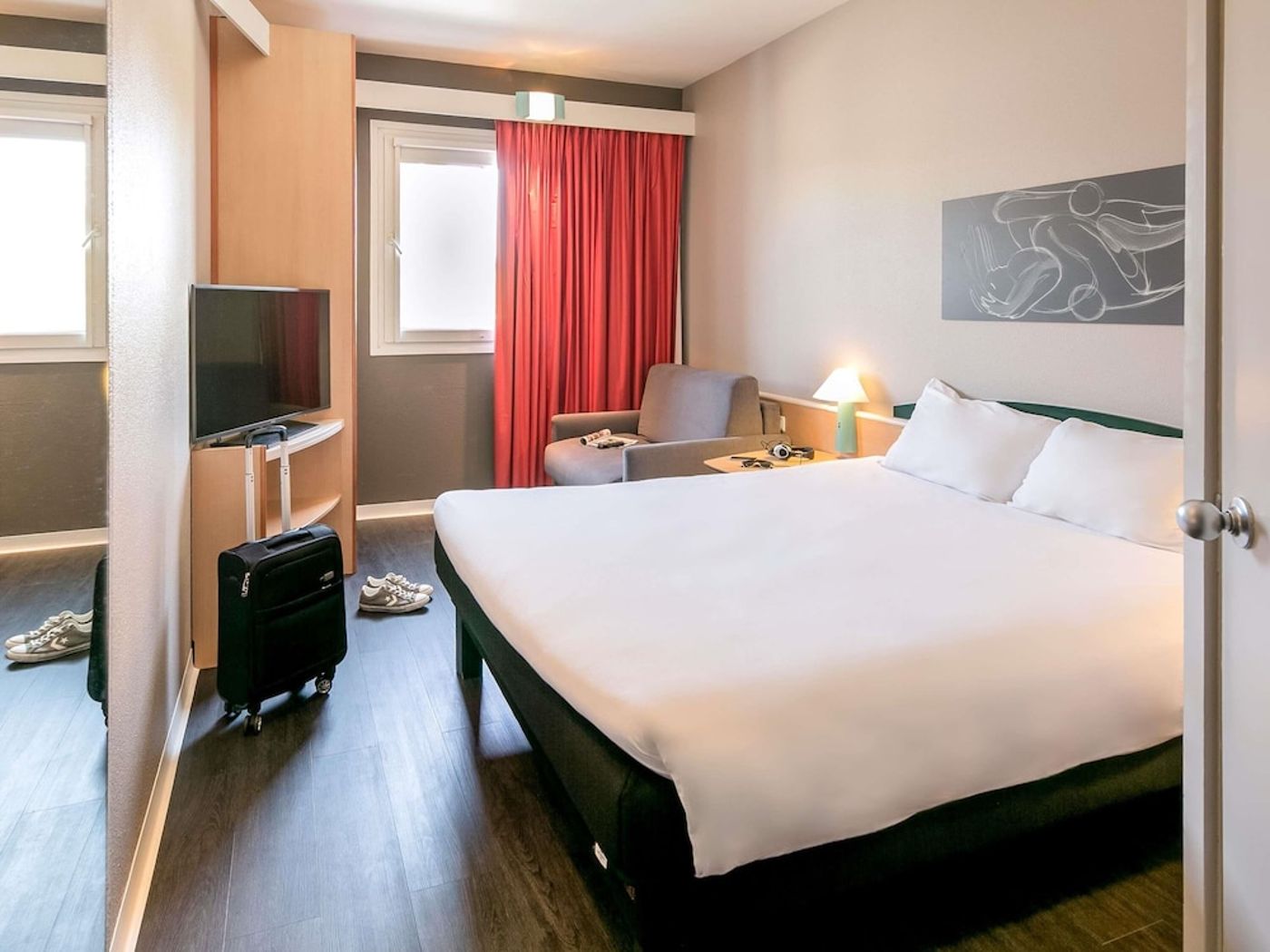 expedia-3165083-25