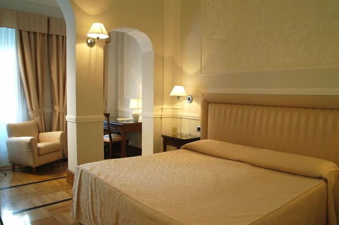 expedia-3163651-5