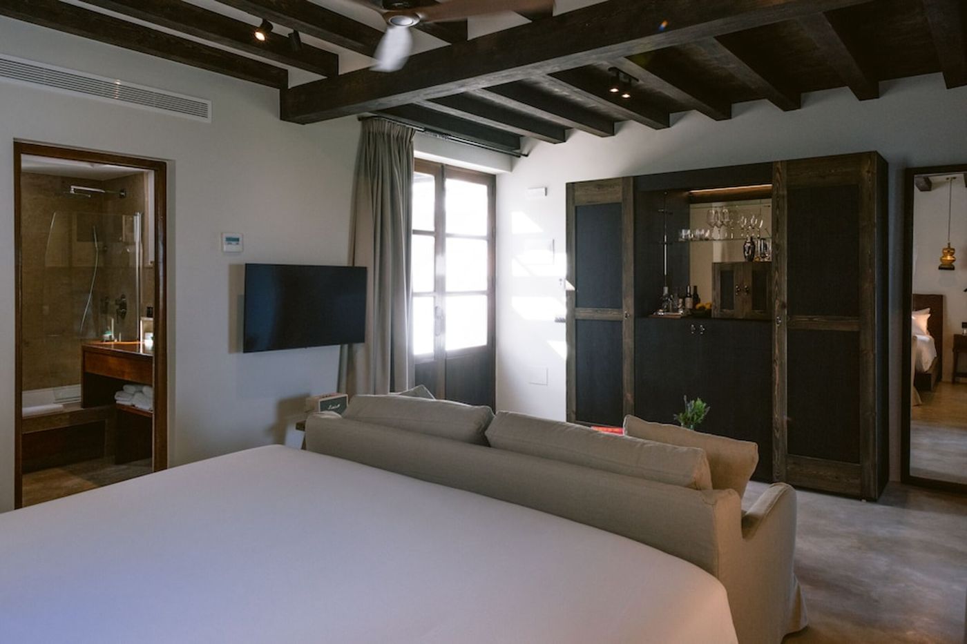 expedia-3166472-9