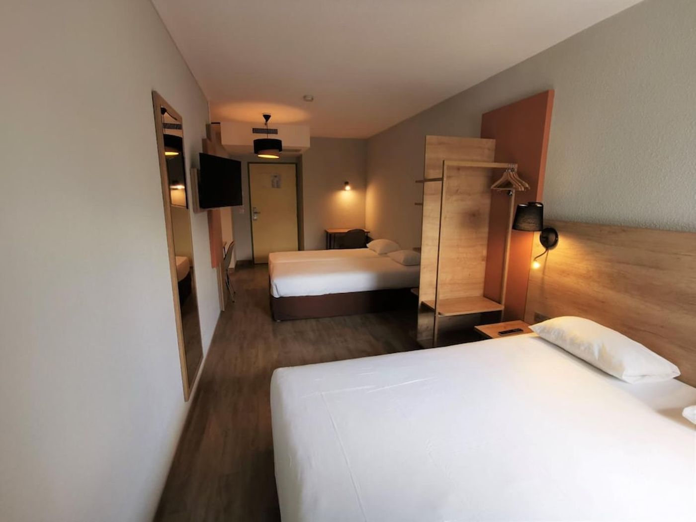 expedia-3162665-7